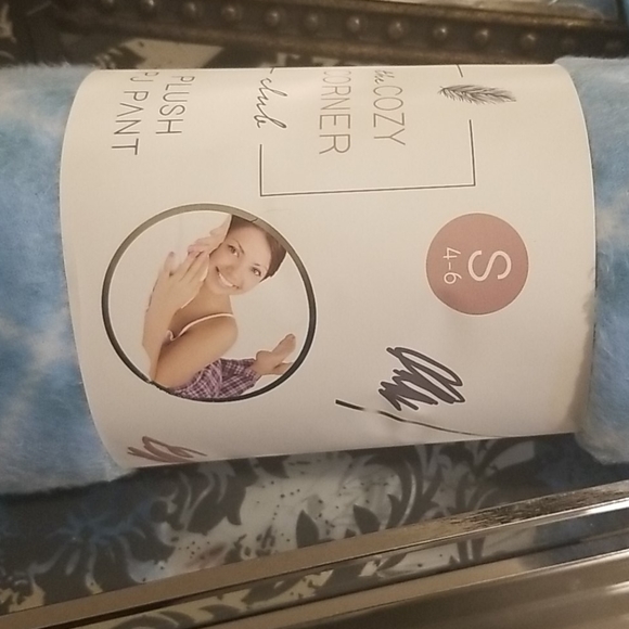 🔥 4/$20 Plush PJ Pants Small 4-6 - Picture 7 of 8